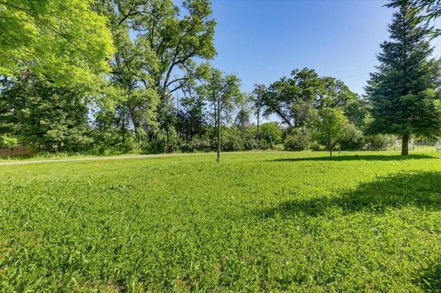 17180 Clover Rd, Penn Valley, CA 95946