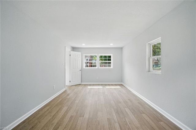 928 Wakefield AVE, Norfolk, VA 23502