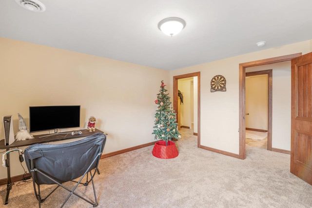 581 ROYAL ST PATS DRIVE, Wrightstown, WI 54180