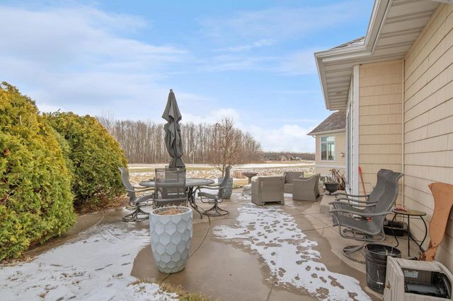 581 ROYAL ST PATS DRIVE, Wrightstown, WI 54180