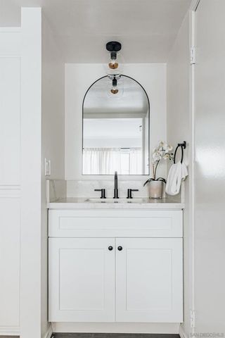 4652 Don Lorenzo Dr A, Los Angeles, CA 90008
