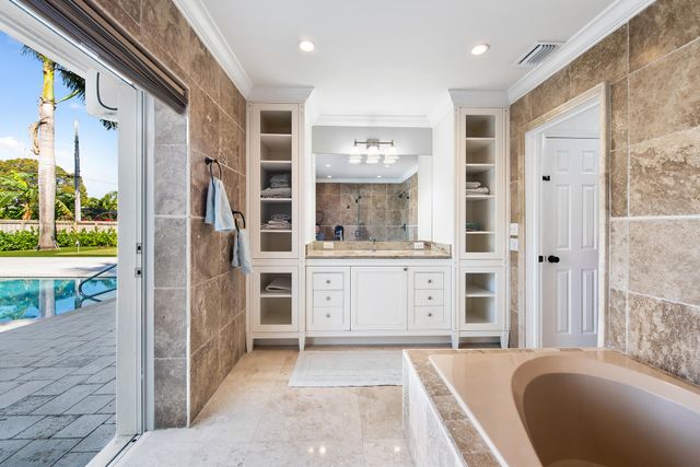 4761 Bayview Drive, Fort Lauderdale, FL 33308
