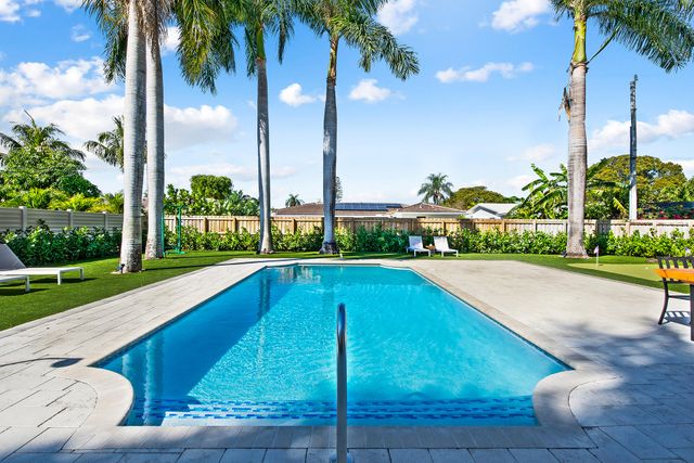 4761 Bayview Drive, Fort Lauderdale, FL 33308