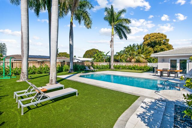 4761 Bayview Drive, Fort Lauderdale, FL 33308