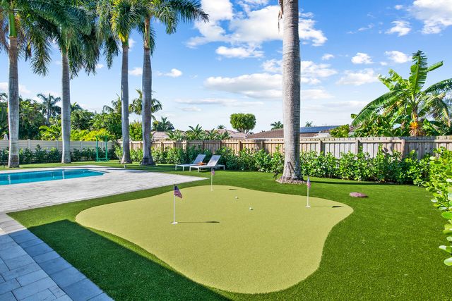 4761 Bayview Drive, Fort Lauderdale, FL 33308