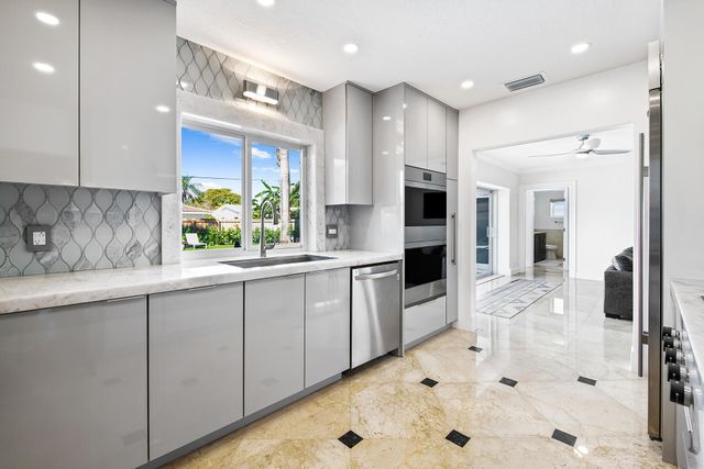 4761 Bayview Drive, Fort Lauderdale, FL 33308