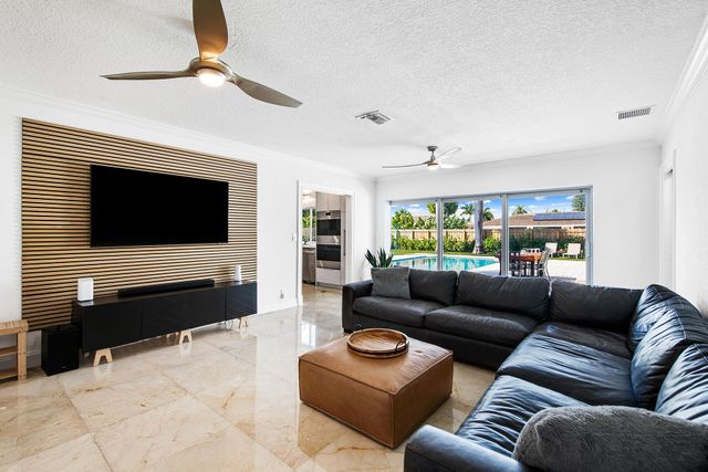 4761 Bayview Drive, Fort Lauderdale, FL 33308
