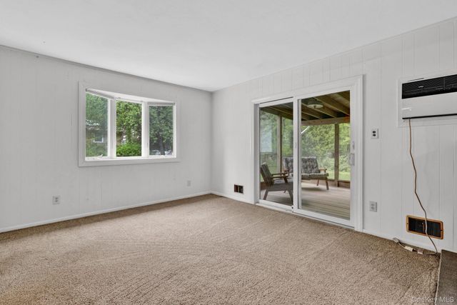 16 Oak Road, New City, NY 10956