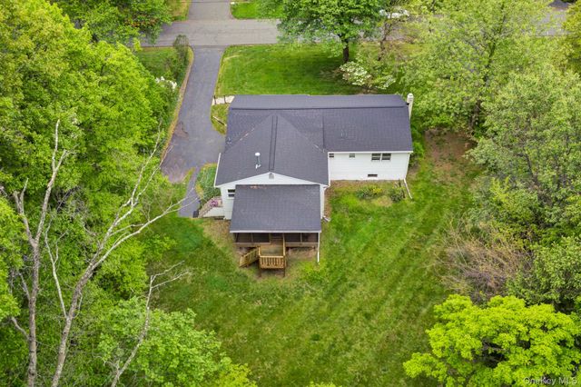 16 Oak Road, New City, NY 10956