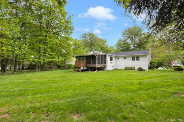 16 Oak Road, New City, NY 10956