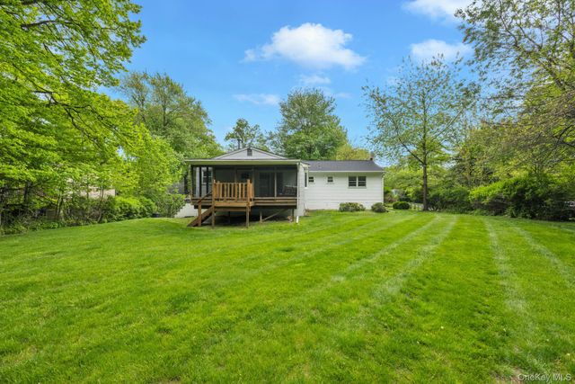 16 Oak Road, New City, NY 10956