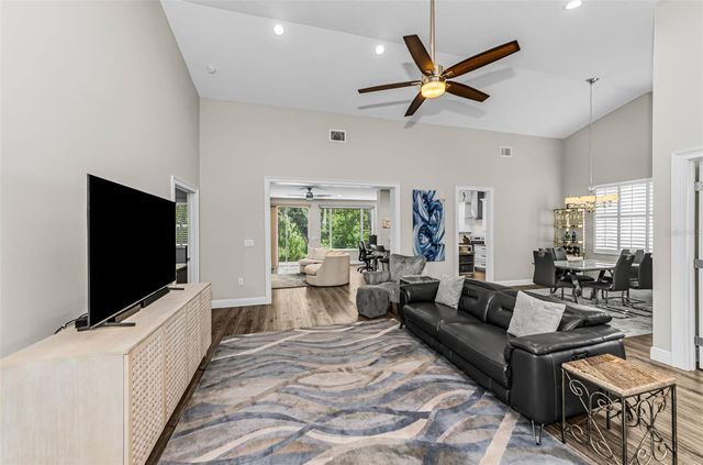 5250 PINEHURST COURT, Oldsmar, FL 34677