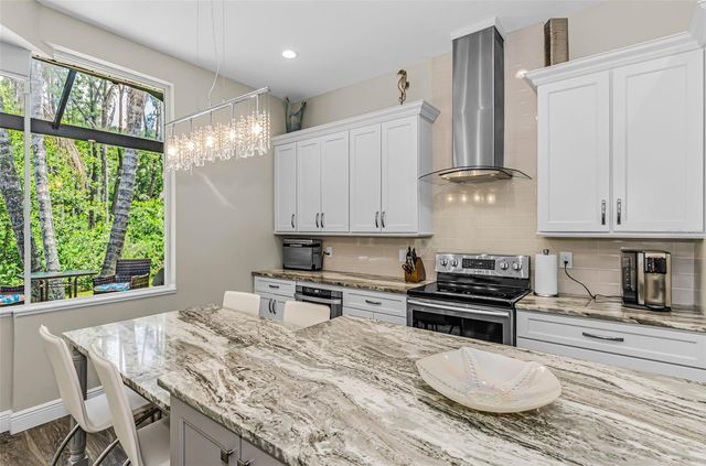 5250 PINEHURST COURT, Oldsmar, FL 34677