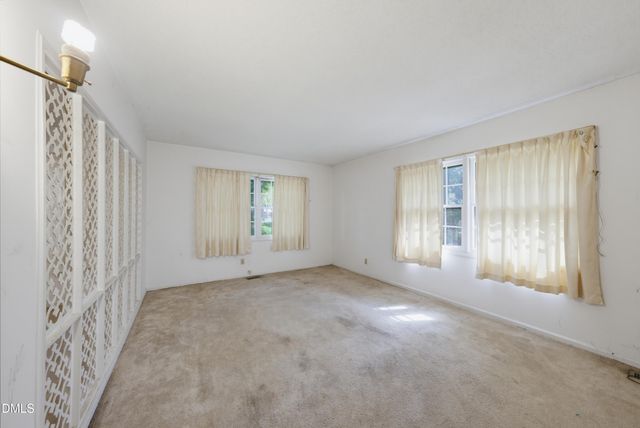5209 Cabin Place, Raleigh, NC 27609