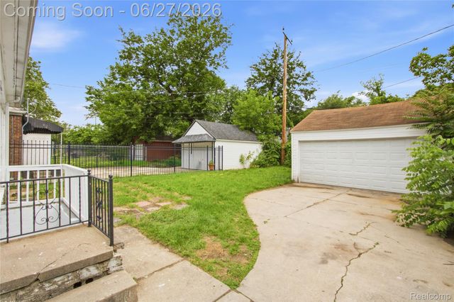 19165 Rutherford Street, Detroit, MI 48235