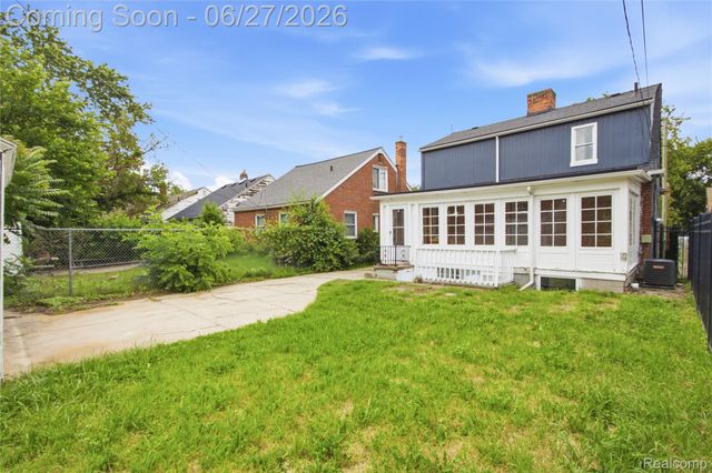 19165 Rutherford Street, Detroit, MI 48235