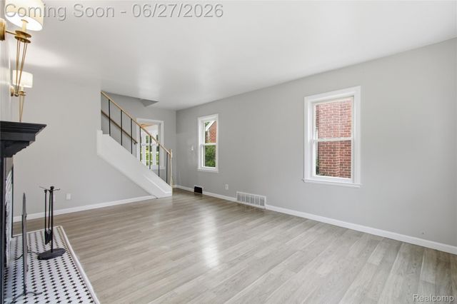 19165 Rutherford Street, Detroit, MI 48235