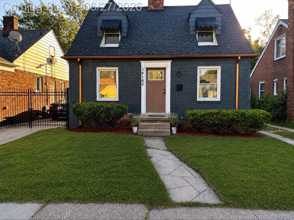 19165 Rutherford Street, Detroit, MI 48235