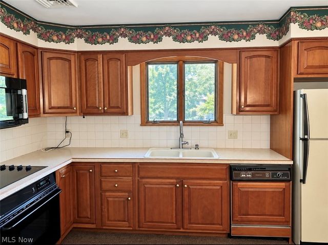 4130 Hyatt Avenue NW, Massillon, OH 44646