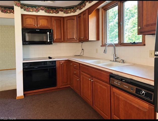 4130 Hyatt Avenue NW, Massillon, OH 44646