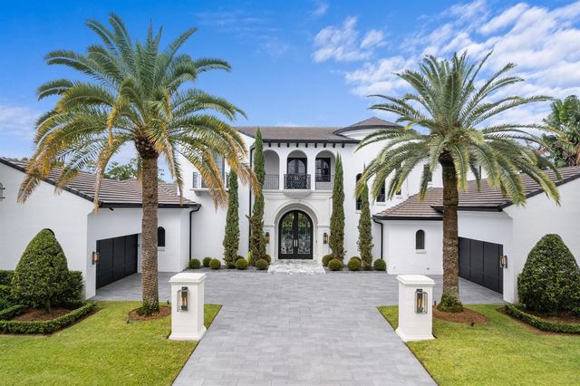 111 Via Palacio, Palm Beach Gardens, FL 33418