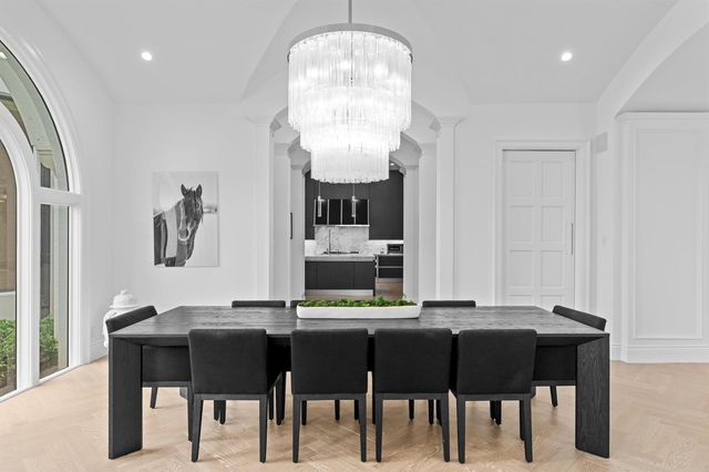 111 Via Palacio, Palm Beach Gardens, FL 33418
