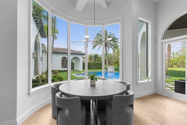 111 Via Palacio, Palm Beach Gardens, FL 33418