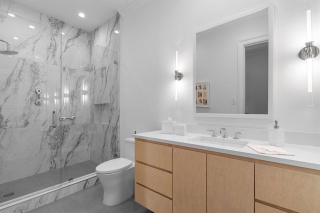 111 Via Palacio, Palm Beach Gardens, FL 33418