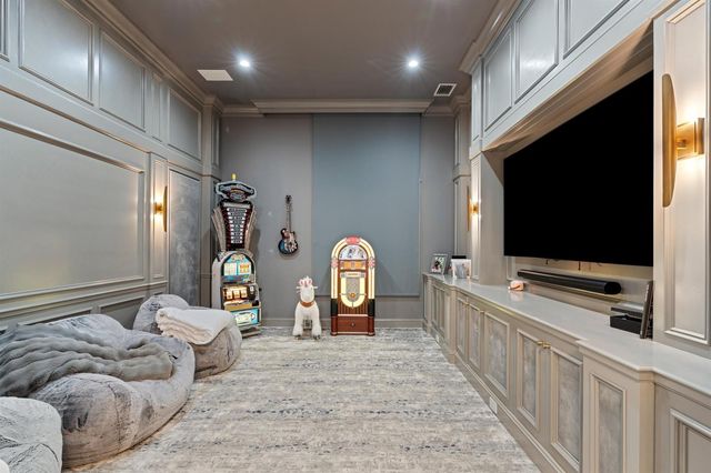 111 Via Palacio, Palm Beach Gardens, FL 33418