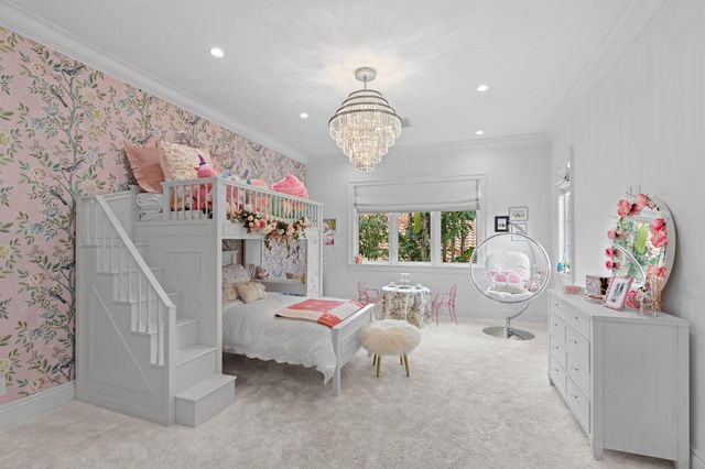 111 Via Palacio, Palm Beach Gardens, FL 33418