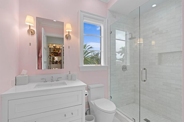 111 Via Palacio, Palm Beach Gardens, FL 33418