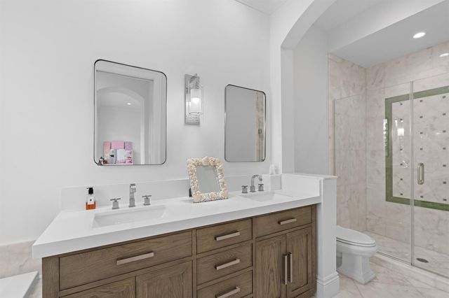 111 Via Palacio, Palm Beach Gardens, FL 33418