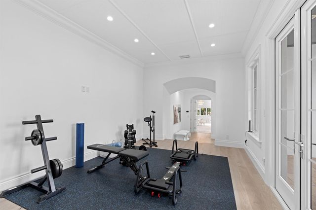 111 Via Palacio, Palm Beach Gardens, FL 33418