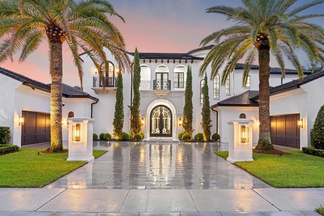 111 Via Palacio, Palm Beach Gardens, FL 33418