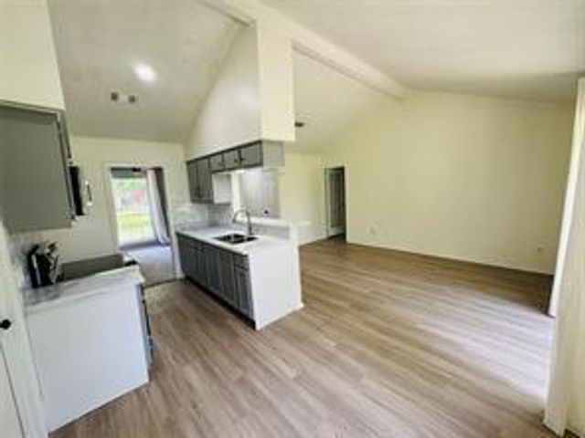 3318 Schroeder Avenue, Needville, TX 77461