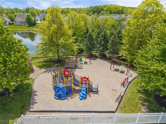 9635 Kingston Trail, Olmsted Twp, OH 44138