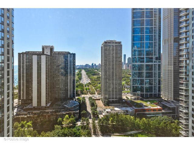 363 E Wacker Drive 1903, Chicago, IL 60601