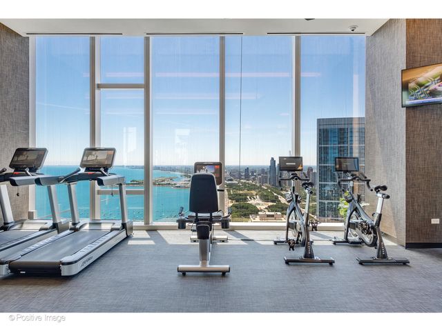363 E Wacker Drive 1903, Chicago, IL 60601