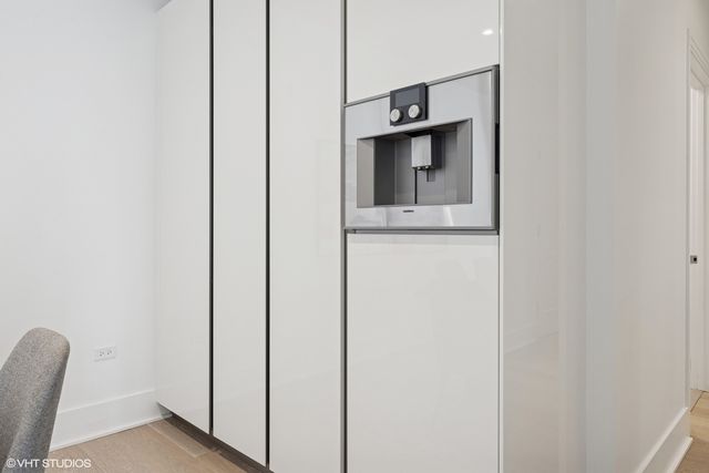 363 E Wacker Drive 1903, Chicago, IL 60601