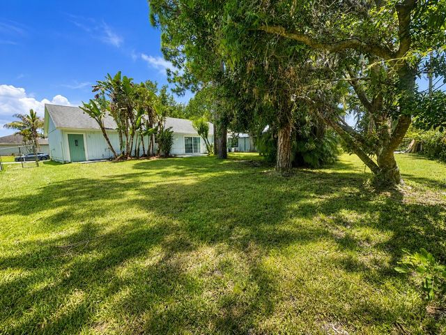 2822 SW GIRALDA Street, Port St. Lucie, FL 34953