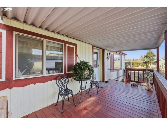 1199 N TERRY St 137, Eugene, OR 97402