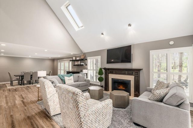 8758 Dunsinane Drive, Dublin, OH 43017