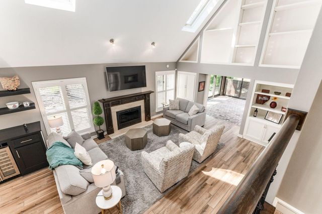 8758 Dunsinane Drive, Dublin, OH 43017