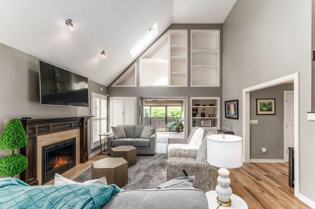 8758 Dunsinane Drive, Dublin, OH 43017