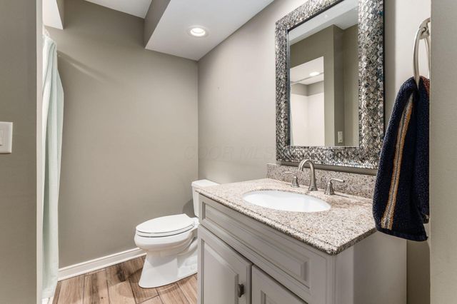 8758 Dunsinane Drive, Dublin, OH 43017