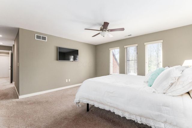 8758 Dunsinane Drive, Dublin, OH 43017