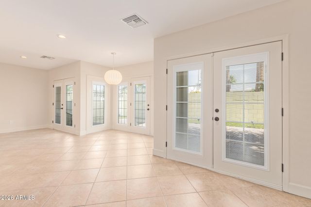 6282 E Pinchot Avenue, Scottsdale, AZ 85251