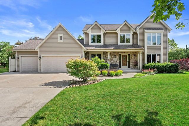N171W20293 Northview DRIVE, Jackson, WI 53037