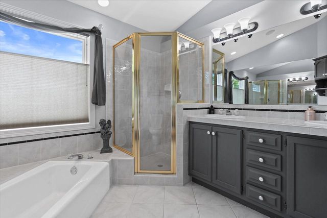 N171W20293 Northview DRIVE, Jackson, WI 53037