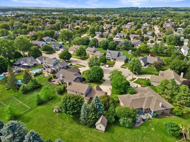 N171W20293 Northview DRIVE, Jackson, WI 53037